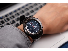 HUAWEI Smartwatchʱ