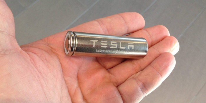 特斯拉改进电池：降低成本，提升能量密度
