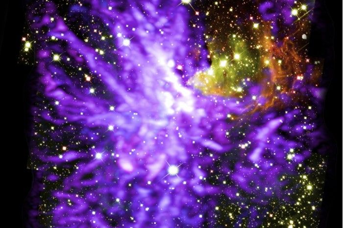 哈勃、ALMA望远镜献礼美独立日：分享绚丽宇宙烟火照