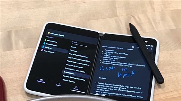 微软SurfaceDuo真机展示：可以支持手写笔