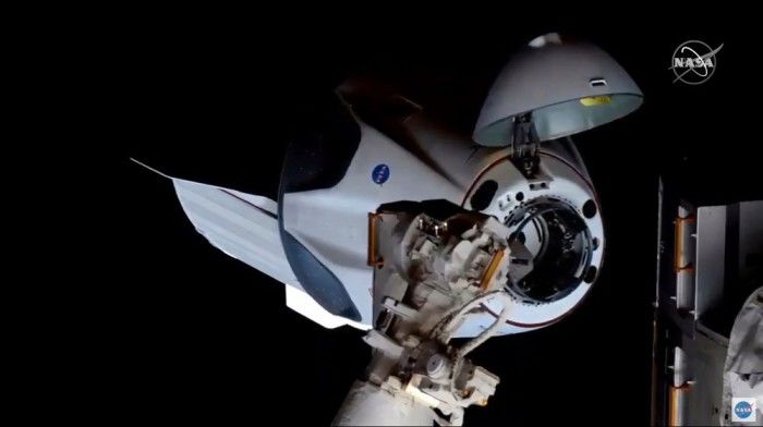 SpaceX龙二飞船迎来最终考试：将宇航员成功送回地面