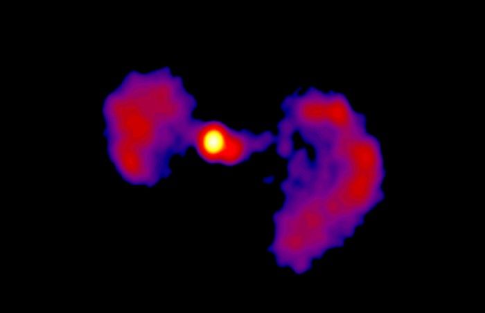 NASA发现了一个看起来像TIE战斗机的遥远星系