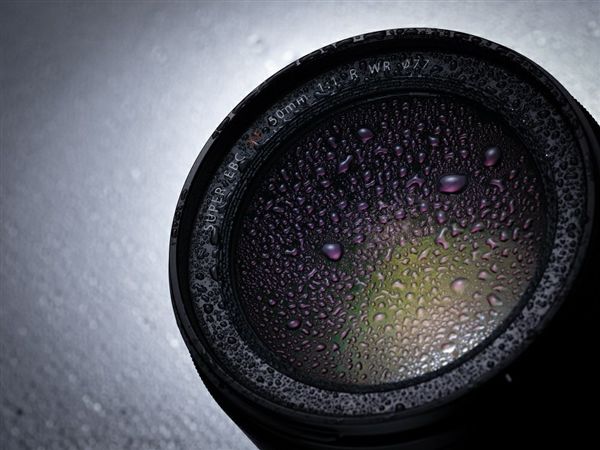 富士发布最快无反相机自动对焦镜头：F/1.0超大光圈