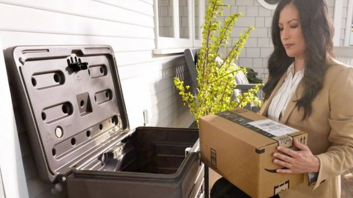 Yale推出SmartDeliveryBox：家门口的快递柜