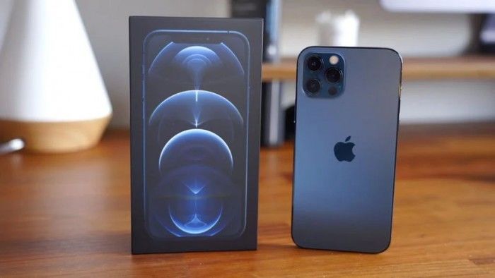 iPhone12Pro开箱和上手简评：设计硬朗相机升级