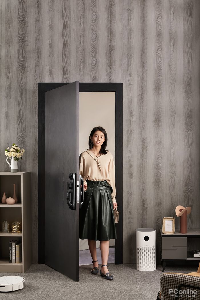 华为生态加持德施曼智能门锁,这才是正确的开门姿势