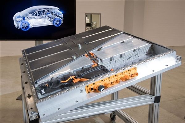 我国首批新能源汽车电池迎退役潮电池回收成难题
