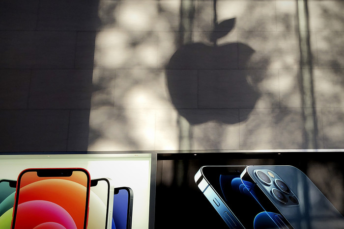 消息称苹果将明年上半年iPhone出货量目标提高30%