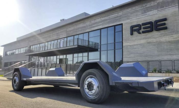 REE公司开始测试用于卡车和巴士的完全模块化电动车底盘