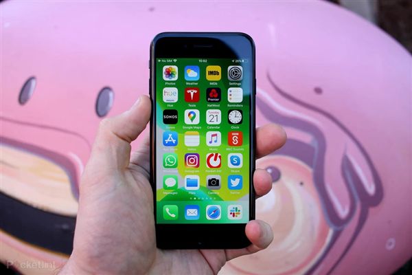 曝苹果将推出5.7英寸大屏iPhoneSE：最早明年登场