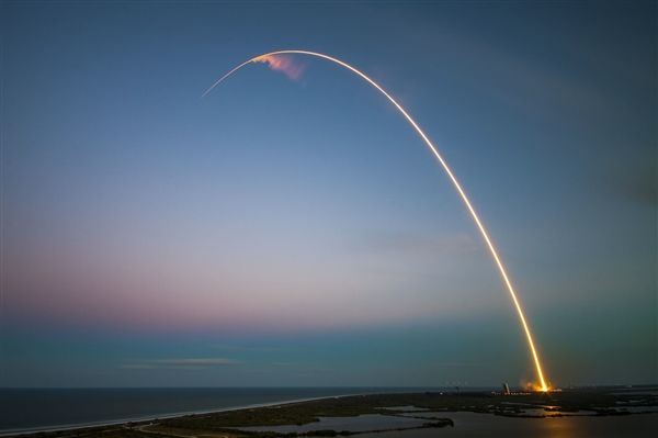 疯狂发火箭！SpaceX又有47颗星链卫星上天累计发射超2200颗