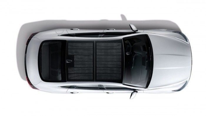 现代新款索纳塔混合动力车配备了太阳能车顶