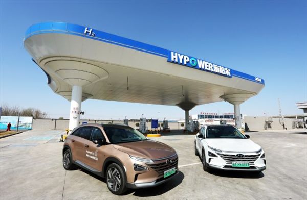 加氢5分钟能跑596公里现代首款符合中国法规的氢燃料电池车上路！