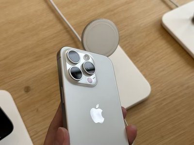 现场体验苹果iPhone 15全系：原色“钛”酷啦！