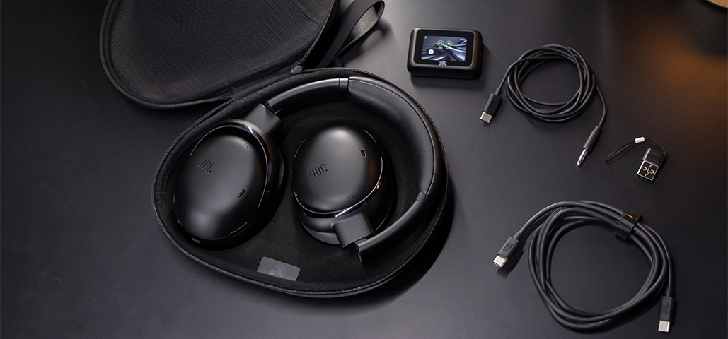 JBL TOUR ONE M3：智能声学旗舰，SMART Tx 拓展无线边界