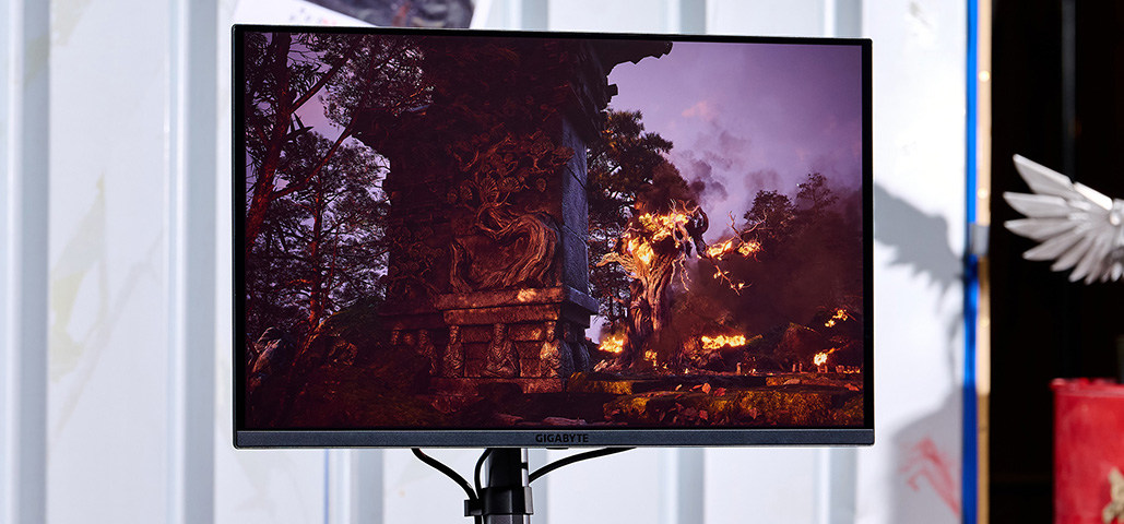 技嘉MO27U2显示器深度评测：27英寸4K QD-OLED，小尺寸旗舰的新标杆