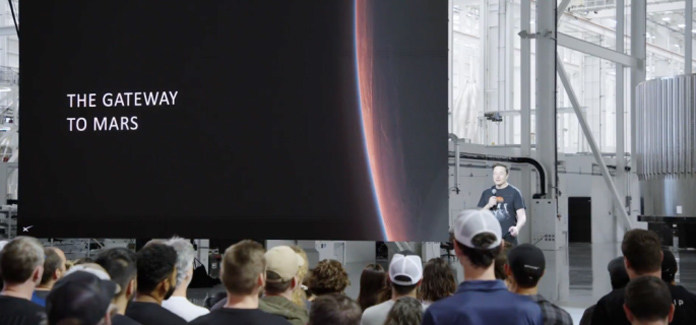 马斯克最新演讲：每年造1000艘飞船，让人类成为多星球物种