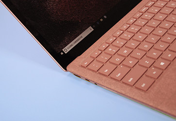 տصĸ Surface Laptop 2Ʒͼͽ