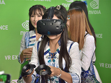 VR元年！怎么少得了HTC Vive？